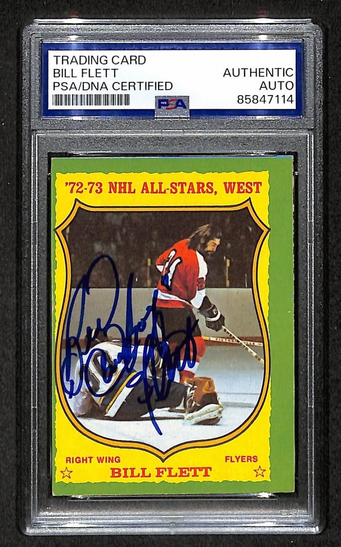 Bill Flett 1973-74 Topps Card #20 Autographed/ Signed Flyers PSA/ DNA 210840: Bill Flett 1973-74 Topps Card #20 Autographed/ Signed Flyers PSA/ DNA 210840 Bill Flett's autographed Topps card from the 1973-74 hockey set, bearing a PSA/DNA authentication code, offers a unique opp
