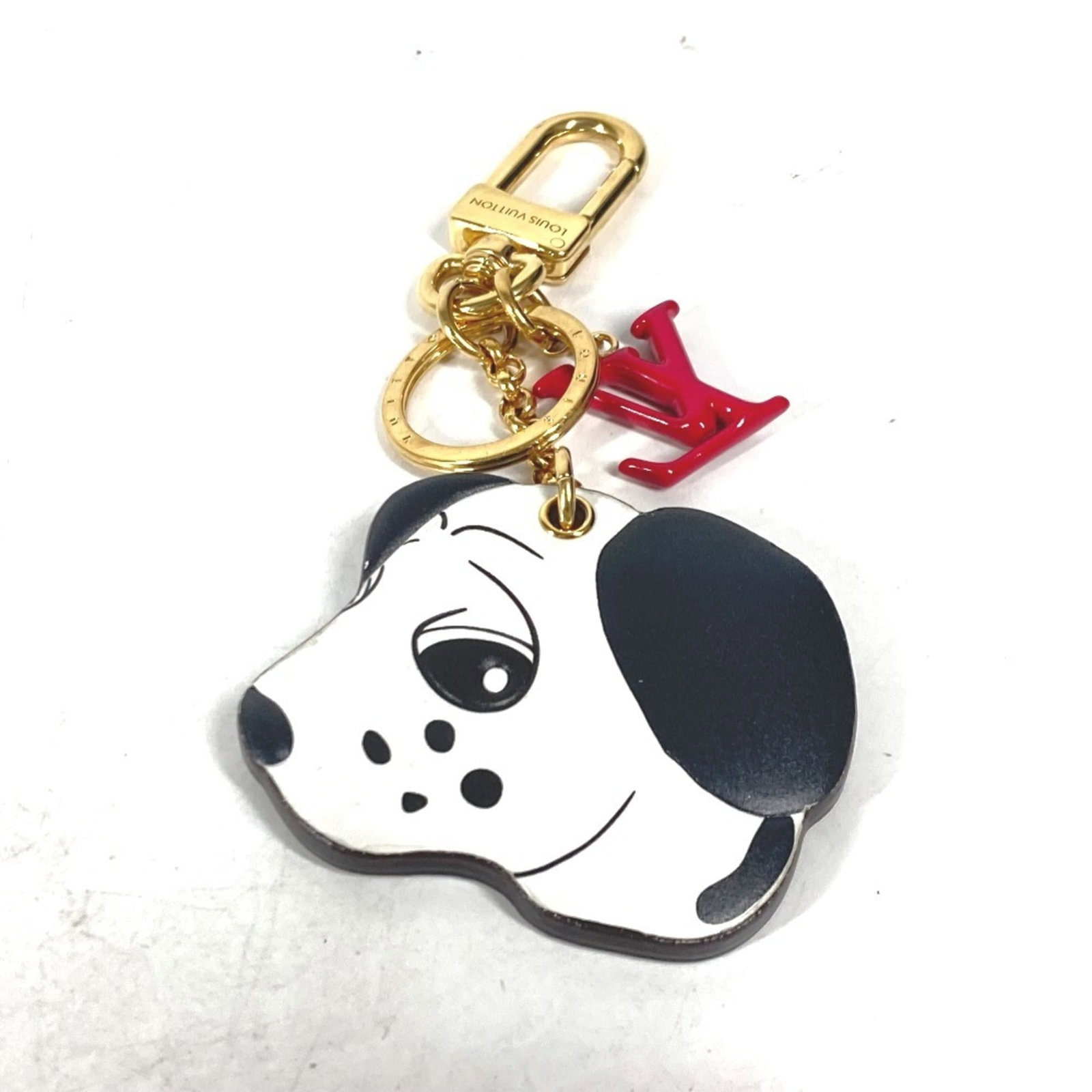Louis Vuitton Keyring Leather: Louis Vuitton Keyring Leather Black and White Louis Vuitton Keyring Leather. Made from high-quality leather, this keyring features the iconic Louis Vuitton design in two classic colors. A simple yet s