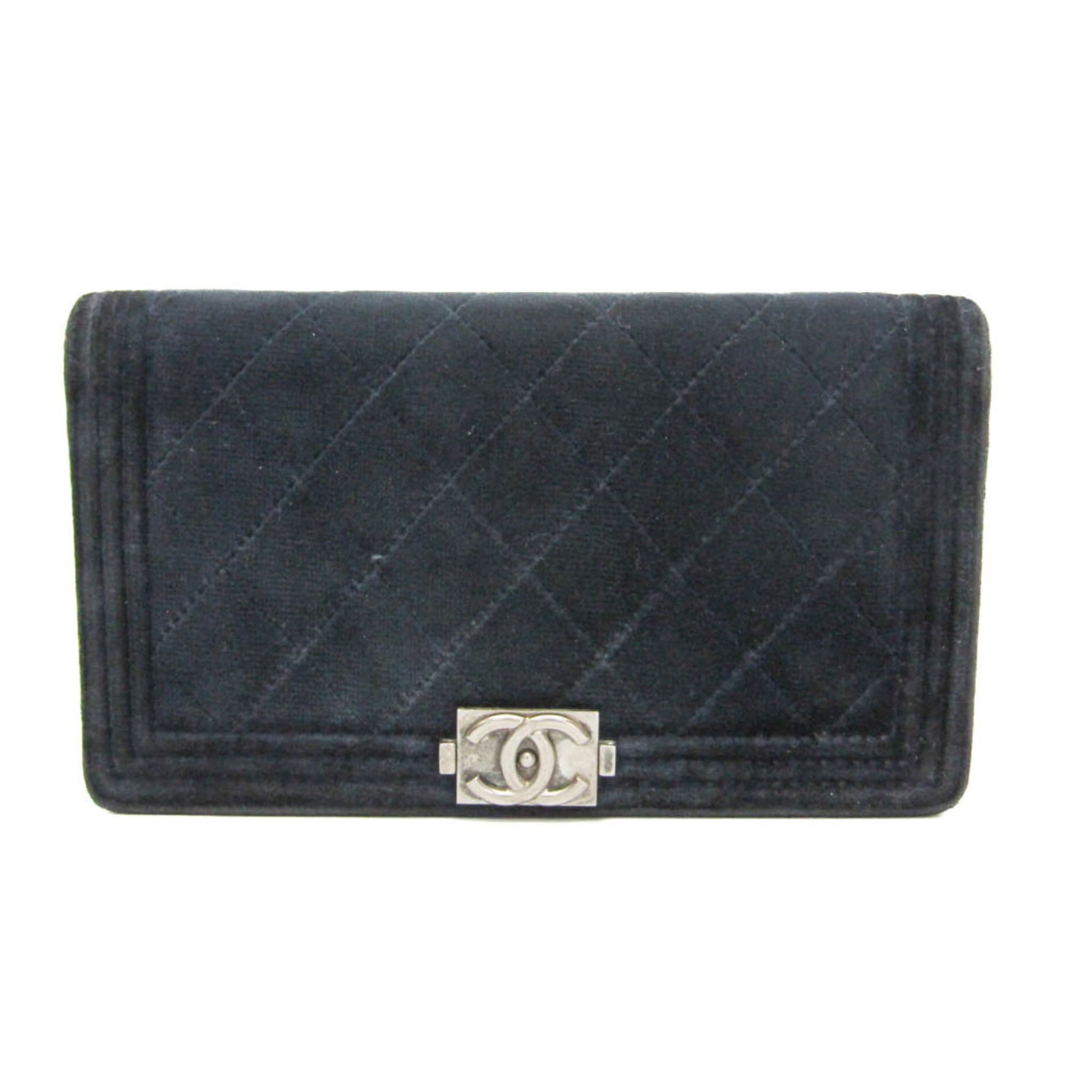 Chanel Long Wallet (Bi-Fold) Leather: Chanel Long Wallet (Bi-Fold) Leather The Chanel Long Wallet (Bi-Fold) Leather features a classic design with a dark navy velour leather exterior, measuring 10.5cm x 18cm x 2.5cm in size. Made from hig
