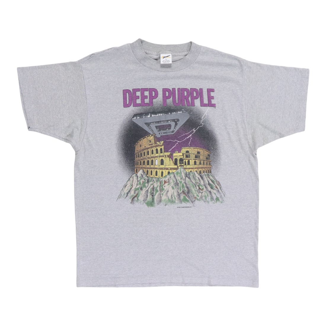 Purple Deep Shirt Tour 1985: Purple Deep Shirt Tour 1985 Large, authentic 1985 Deep Purple Tour Shirt in excellent condition. This vintage 50/50 poly/cotton tour shirt features front and back graphics and measures 20 inches pit t