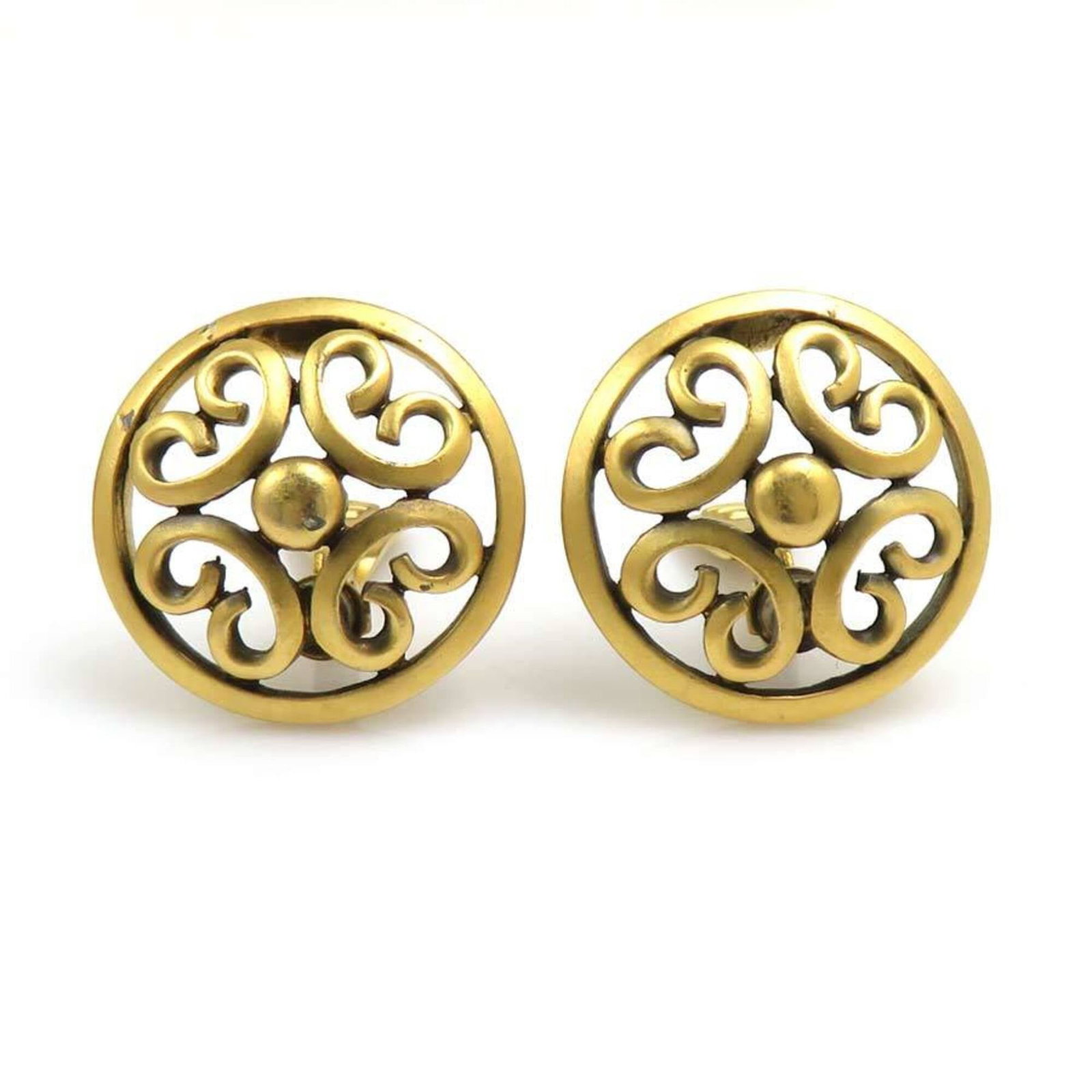 Saint Laurent Yves Clip Earrings Metal: Saint Laurent Yves Clip Earrings Metal Yves Saint Laurent's iconic clip earrings in gold metal. Made by the renowned French fashion brand, these elegant accessories showcase the perfect blend of