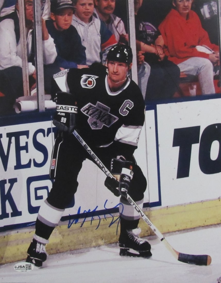 Wayne Gretzky HOF Kings Autographed Photo 11x14 JSA: Wayne Gretzky HOF Kings Autographed Photo 11x14 JSA Wayne Gretzky's Hall of Fame career is immortalized in this 11x14 JSA autographed photo, bearing the legendary hockey great's signature. A rare and
