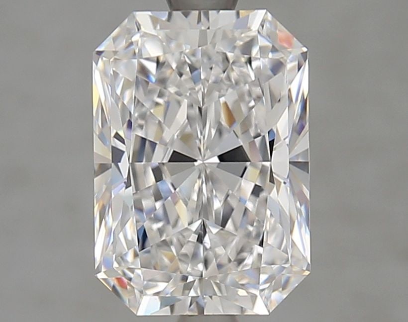 GIA Radiant 3.02ct D VVS2 - Loose Lab Diamond: GIA Radiant 3.02ct D VVS2 - Loose Lab Diamond Item Specifics: Source: This Is A Real Diamond Grown In A Lab Not Mined. Carat: 3.02 Cut: - Color: D Clarity: VVS2 Polish: EX Symmetry: EX Measurements: 9