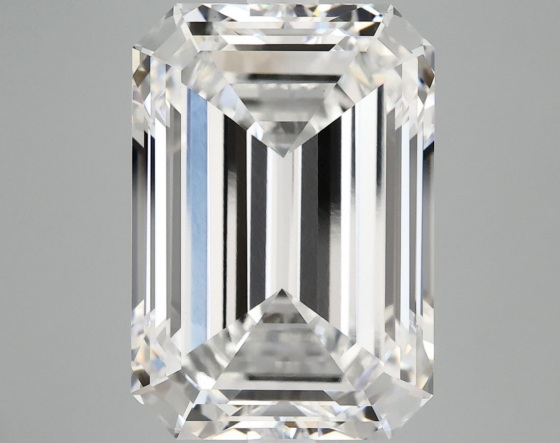 IGI Emerald 10.16ct E VVS2 - Loose Lab Diamond: IGI Emerald 10.16ct E VVS2 - Loose Lab Diamond Item Specifics: Source: This Is A Real Diamond Grown In A Lab Not Mined. Carat: 10.16 Cut: - Color: E Clarity: VVS2 Polish: EX Symmetry: EX Measurements: