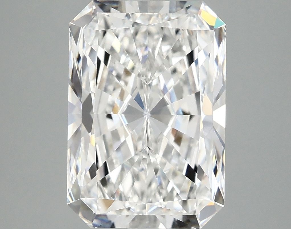 IGI Radiant 4.64ct E VVS2 - Loose Lab Diamond: IGI Radiant 4.64ct E VVS2 - Loose Lab Diamond Item Specifics: Source: This Is A Real Diamond Grown In A Lab Not Mined. Carat: 4.64 Cut: - Color: E Clarity: VVS2 Polish: EX Symmetry: EX Measurements: 1