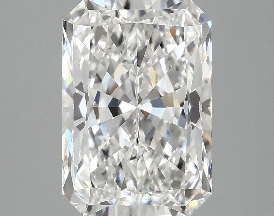 IGI Radiant 2.97ct E VVS2 - Loose Lab Diamond: IGI Radiant 2.97ct E VVS2 - Loose Lab Diamond Item Specifics: Source: This Is A Real Diamond Grown In A Lab Not Mined. Carat: 2.97 Cut: - Color: E Clarity: VVS2 Polish: EX Symmetry: EX Measurements: 1