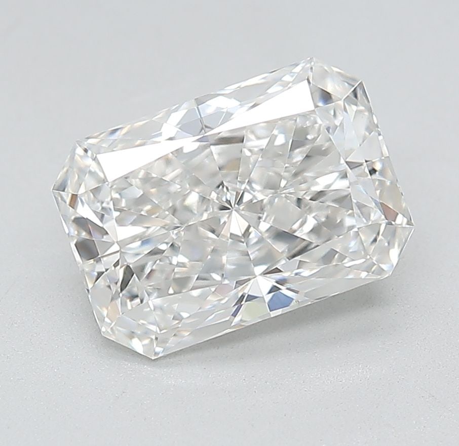 IGI Radiant 2.44ct E VVS2 - Loose Lab Diamond: IGI Radiant 2.44ct E VVS2 - Loose Lab Diamond Item Specifics: Source: This Is A Real Diamond Grown In A Lab Not Mined. Carat: 2.44 Cut: - Color: E Clarity: VVS2 Polish: EX Symmetry: EX Measurements: 9