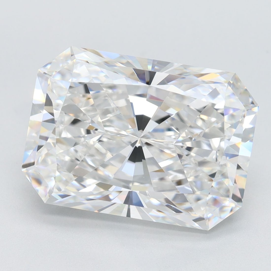 IGI Radiant 7.74ct G VVS1 - Loose Lab Diamond: IGI Radiant 7.74ct G VVS1 - Loose Lab Diamond Item Specifics: Source: This Is A Real Diamond Grown In A Lab Not Mined. Carat: 7.74 Cut: - Color: G Clarity: VVS1 Polish: EX Symmetry: EX Measurements: 1