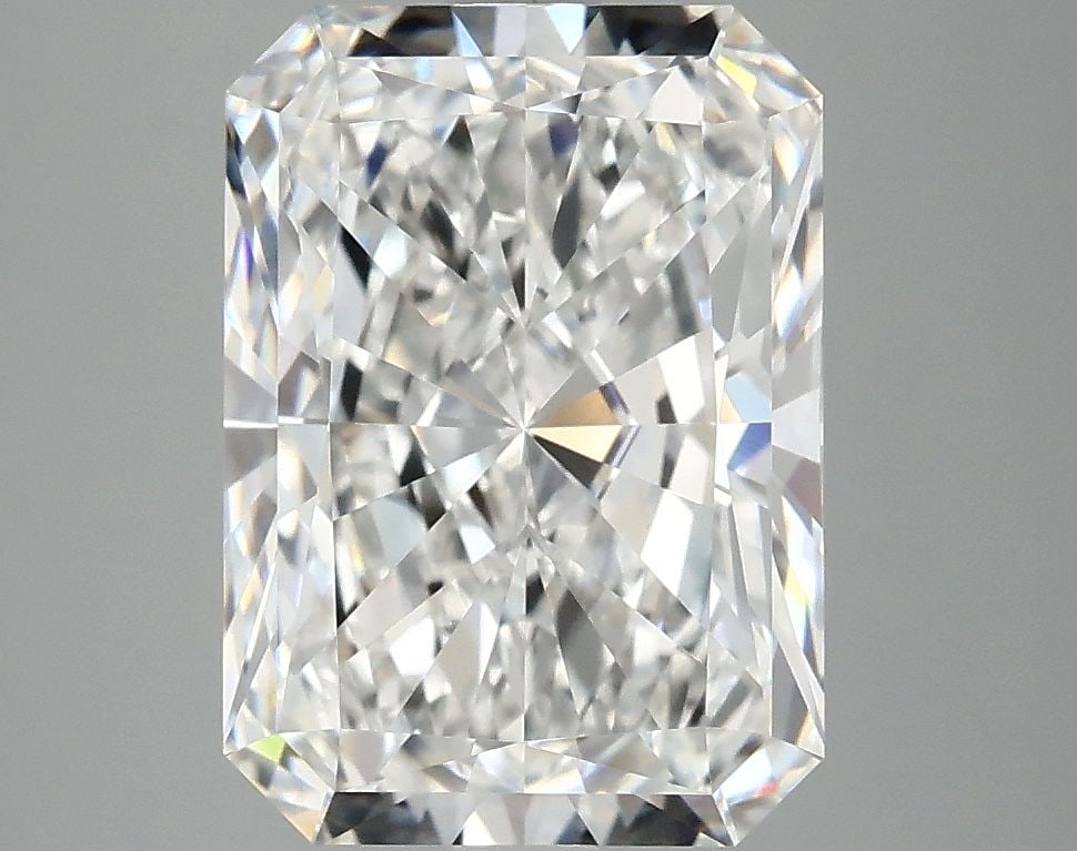 IGI Radiant 4.06ct E VVS2 - Loose Lab Diamond: IGI Radiant 4.06ct E VVS2 - Loose Lab Diamond Item Specifics: Source: This Is A Real Diamond Grown In A Lab Not Mined. Carat: 4.06 Cut: - Color: E Clarity: VVS2 Polish: EX Symmetry: EX Measurements: 1