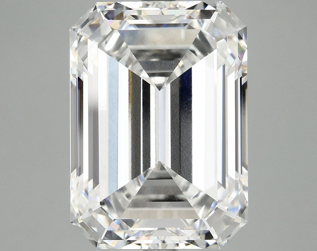IGI Emerald 10.35ct E VVS2 - Loose Lab Diamond: IGI Emerald 10.35ct E VVS2 - Loose Lab Diamond Item Specifics: Source: This Is A Real Diamond Grown In A Lab Not Mined. Carat: 10.35 Cut: - Color: E Clarity: VVS2 Polish: EX Symmetry: EX Measurements: