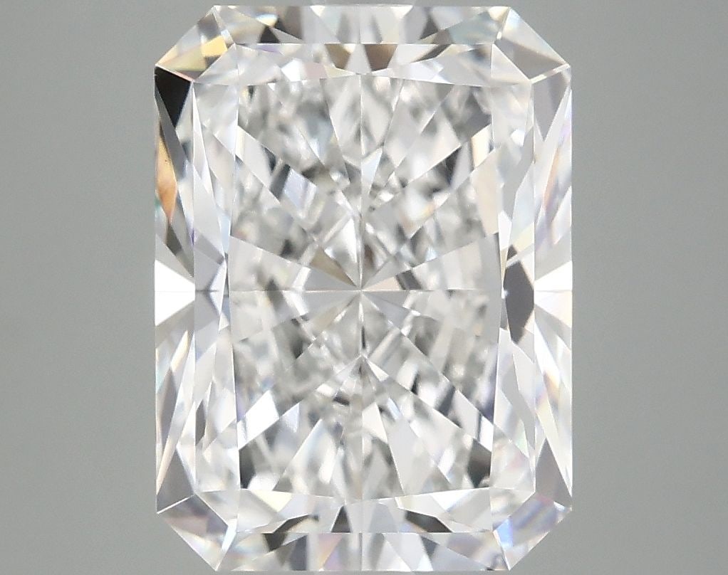 IGI Radiant 5.08ct E VVS2 - Loose Lab Diamond: IGI Radiant 5.08ct E VVS2 - Loose Lab Diamond Item Specifics: Source: This Is A Real Diamond Grown In A Lab Not Mined. Carat: 5.08 Cut: - Color: E Clarity: VVS2 Polish: EX Symmetry: EX Measurements: 1