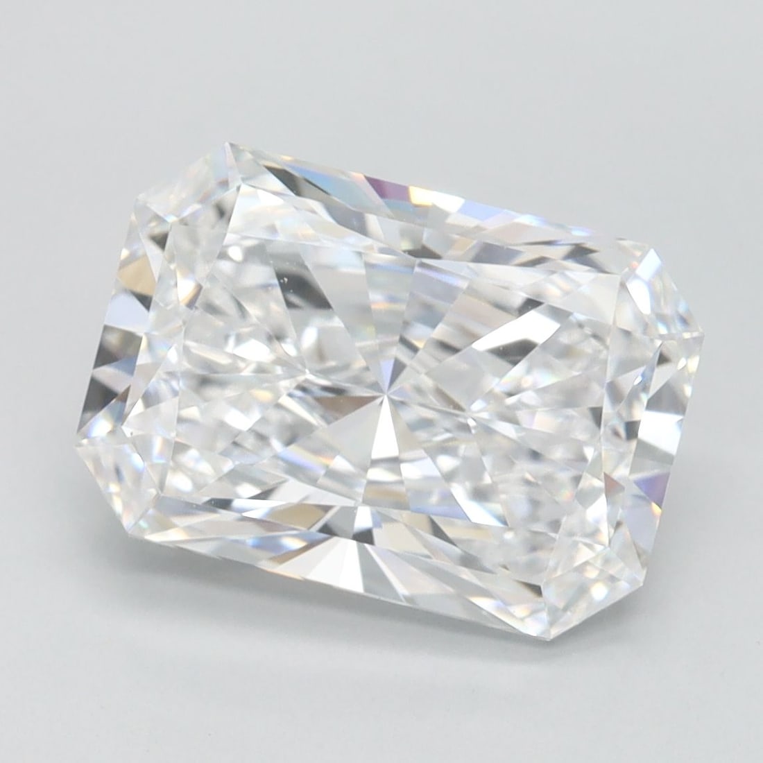IGI Radiant 3.08ct D VVS2 - Loose Lab Diamond: IGI Radiant 3.08ct D VVS2 - Loose Lab Diamond Item Specifics: Source: This Is A Real Diamond Grown In A Lab Not Mined. Carat: 3.08 Cut: - Color: D Clarity: VVS2 Polish: EX Symmetry: EX Measurements: 1
