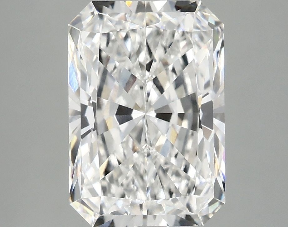 IGI Radiant 3.09ct E VVS2 - Loose Lab Diamond: IGI Radiant 3.09ct E VVS2 - Loose Lab Diamond Item Specifics: Source: This Is A Real Diamond Grown In A Lab Not Mined. Carat: 3.09 Cut: - Color: E Clarity: VVS2 Polish: EX Symmetry: EX Measurements: 1