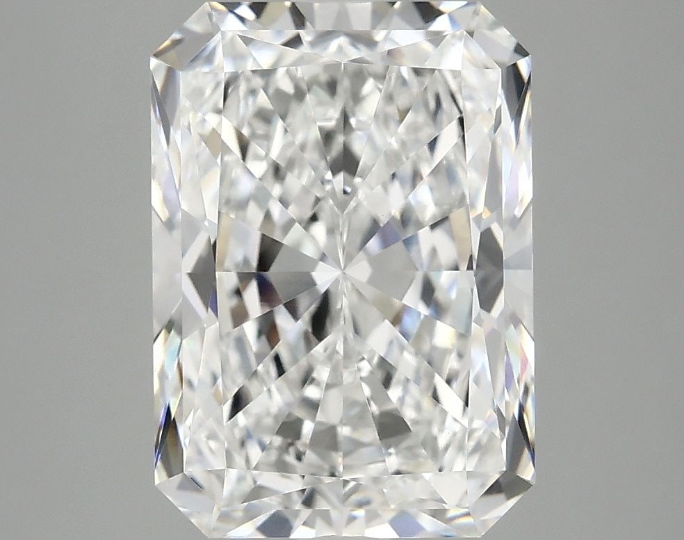IGI Radiant 4.09ct E VVS2 - Loose Lab Diamond: IGI Radiant 4.09ct E VVS2 - Loose Lab Diamond Item Specifics: Source: This Is A Real Diamond Grown In A Lab Not Mined. Carat: 4.09 Cut: - Color: E Clarity: VVS2 Polish: EX Symmetry: EX Measurements: 1