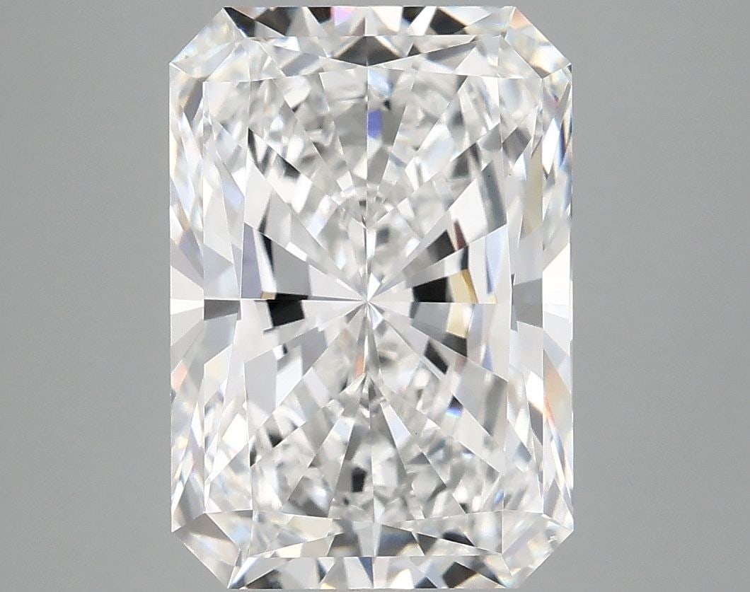 IGI Radiant 4.99ct E VVS2 - Loose Lab Diamond: IGI Radiant 4.99ct E VVS2 - Loose Lab Diamond Item Specifics: Source: This Is A Real Diamond Grown In A Lab Not Mined. Carat: 4.99 Cut: - Color: E Clarity: VVS2 Polish: EX Symmetry: EX Measurements: 1