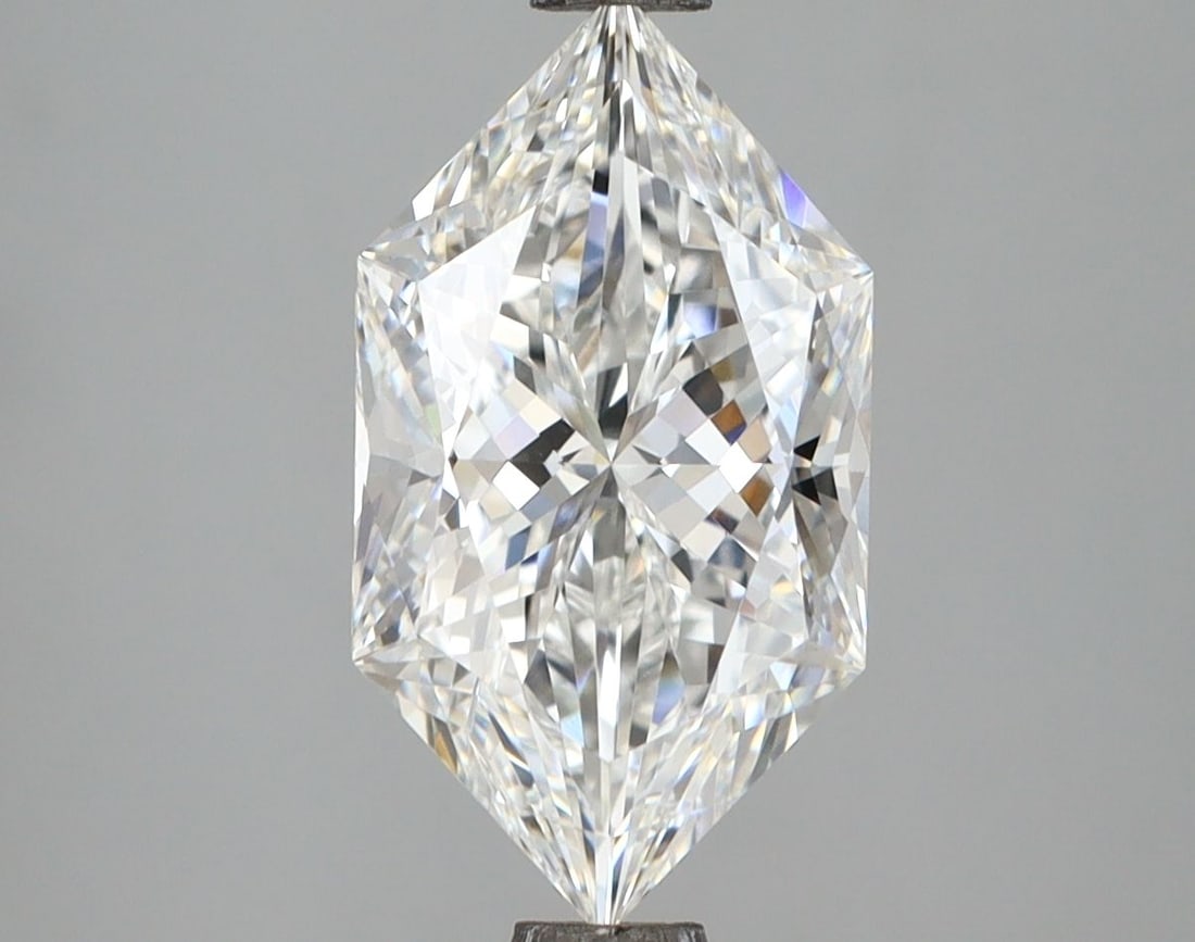 IGI Hexagonal 4.31ct E VVS2 - Loose Lab Diamond: IGI Hexagonal 4.31ct E VVS2 - Loose Lab Diamond Item Specifics: Source: This Is A Real Diamond Grown In A Lab Not Mined. Carat: 4.31 Cut: - Color: E Clarity: VVS2 Polish: EX Symmetry: EX Measurements:
