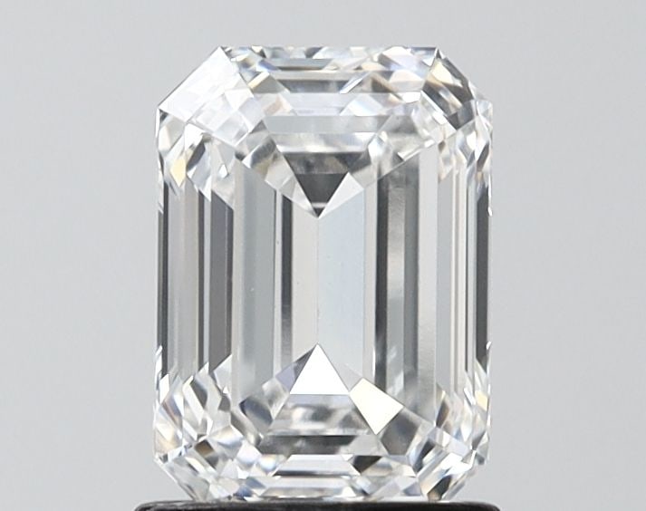 IGI Emerald 1.54ct D VVS2 - Loose Lab Diamond: IGI Emerald 1.54ct D VVS2 - Loose Lab Diamond Item Specifics: Source: This Is A Real Diamond Grown In A Lab Not Mined. Carat: 1.54 Cut: - Color: D Clarity: VVS2 Polish: EX Symmetry: EX Measurements: 7