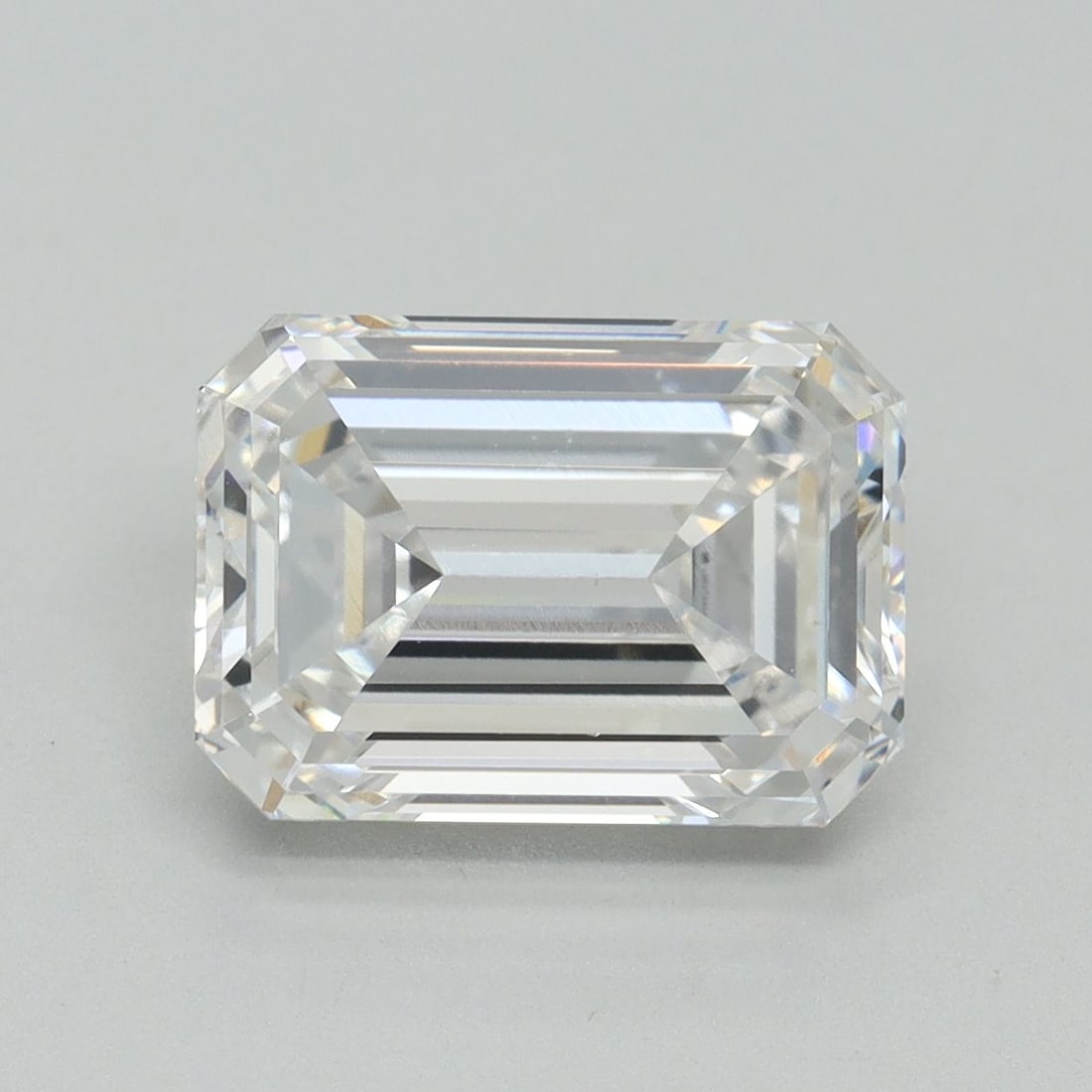 IGI Emerald 4.09ct D VVS2 - Loose Lab Diamond: IGI Emerald 4.09ct D VVS2 - Loose Lab Diamond Item Specifics: Source: This Is A Real Diamond Grown In A Lab Not Mined. Carat: 4.09 Cut: - Color: D Clarity: VVS2 Polish: EX Symmetry: EX Measurements: 1