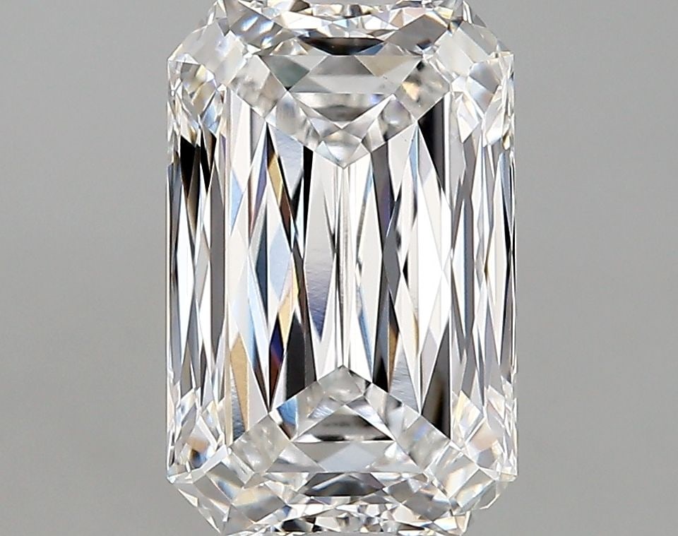 IGI Radiant 3.67ct E VVS2 - Loose Lab Diamond: IGI Radiant 3.67ct E VVS2 - Loose Lab Diamond Item Specifics: Source: This Is A Real Diamond Grown In A Lab Not Mined. Carat: 3.67 Cut: - Color: E Clarity: VVS2 Polish: EX Symmetry: EX Measurements: 1