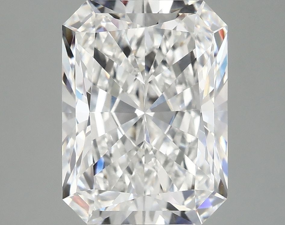IGI Radiant 4.05ct E VVS2 - Loose Lab Diamond: IGI Radiant 4.05ct E VVS2 - Loose Lab Diamond Item Specifics: Source: This Is A Real Diamond Grown In A Lab Not Mined. Carat: 4.05 Cut: - Color: E Clarity: VVS2 Polish: EX Symmetry: EX Measurements: 1