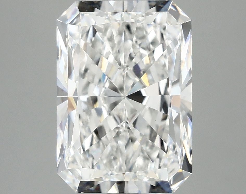 IGI Radiant 4.12ct E VVS2 - Loose Lab Diamond: IGI Radiant 4.12ct E VVS2 - Loose Lab Diamond Item Specifics: Source: This Is A Real Diamond Grown In A Lab Not Mined. Carat: 4.12 Cut: - Color: E Clarity: VVS2 Polish: EX Symmetry: EX Measurements: 1