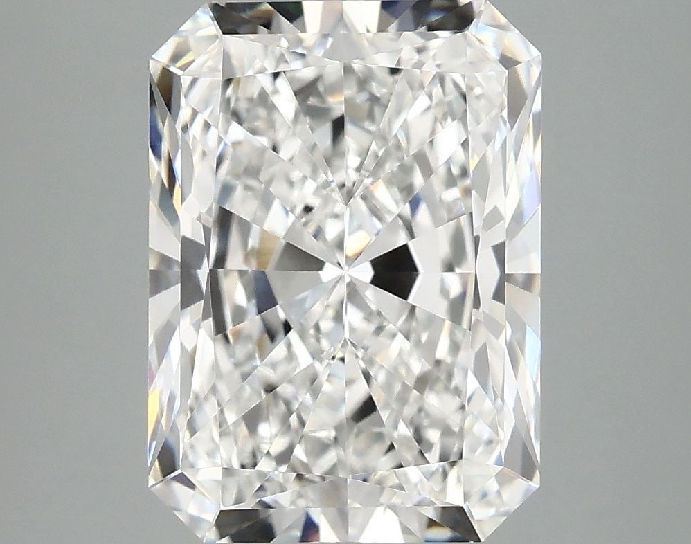 IGI Radiant 4.81ct E VVS2 - Loose Lab Diamond: IGI Radiant 4.81ct E VVS2 - Loose Lab Diamond Item Specifics: Source: This Is A Real Diamond Grown In A Lab Not Mined. Carat: 4.81 Cut: - Color: E Clarity: VVS2 Polish: EX Symmetry: EX Measurements: 1