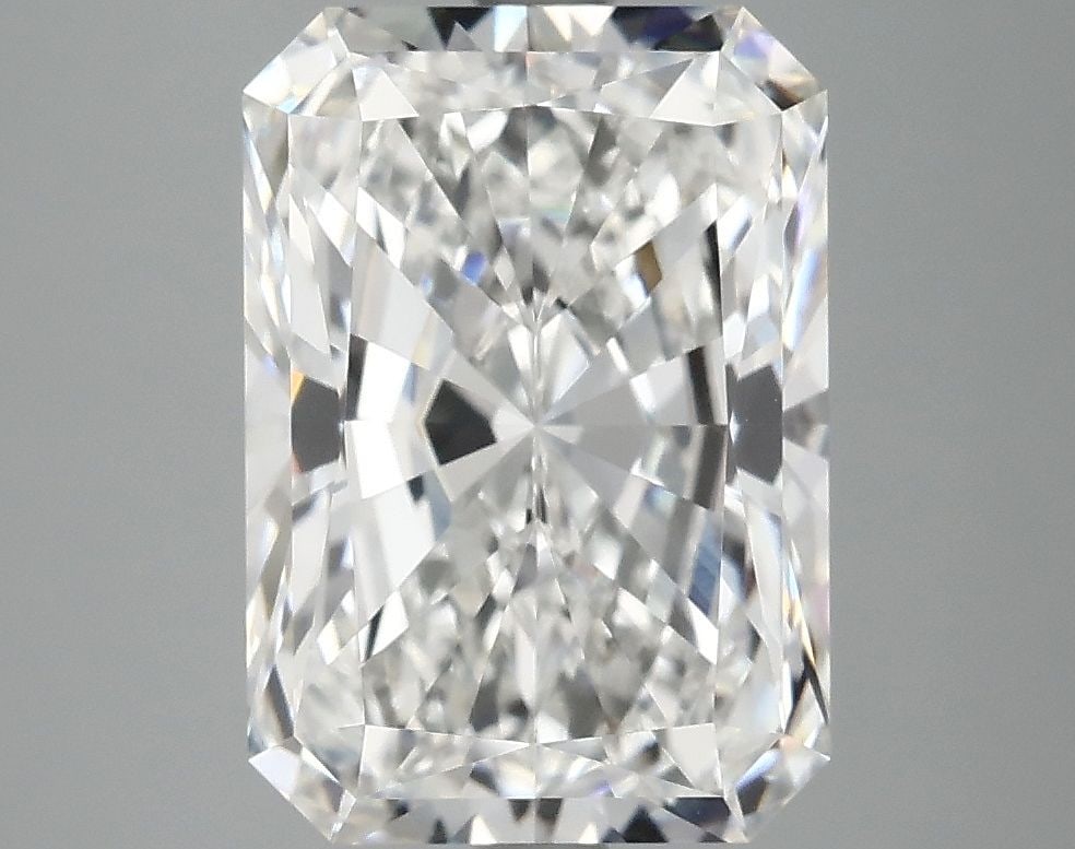 IGI Radiant 4.09ct E VVS2 - Loose Lab Diamond: IGI Radiant 4.09ct E VVS2 - Loose Lab Diamond Item Specifics: Source: This Is A Real Diamond Grown In A Lab Not Mined. Carat: 4.09 Cut: - Color: E Clarity: VVS2 Polish: EX Symmetry: EX Measurements: 1