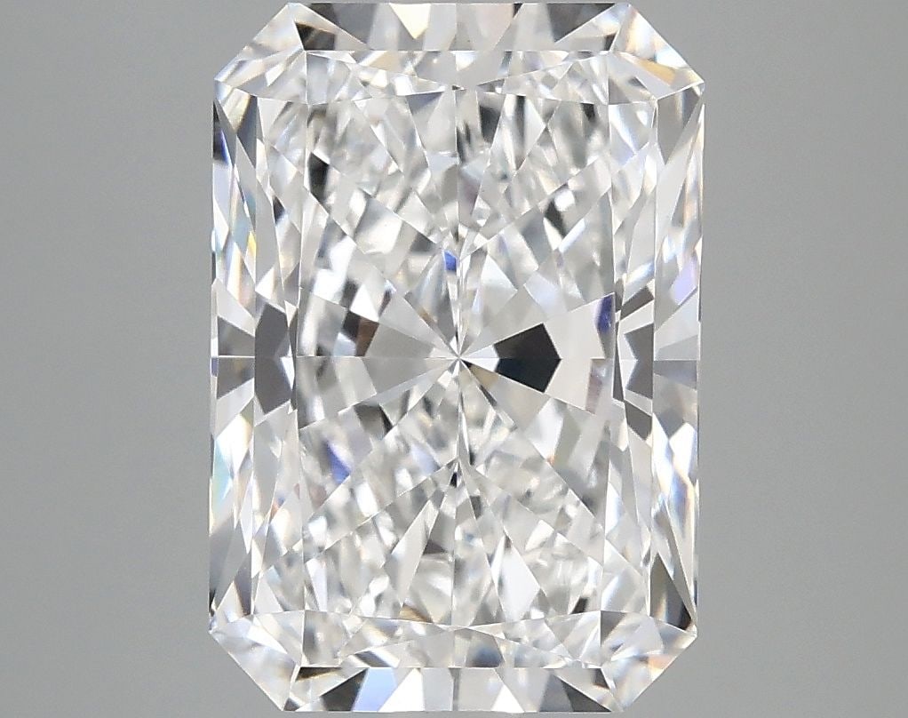 IGI Radiant 4.18ct D VVS2 - Loose Lab Diamond: IGI Radiant 4.18ct D VVS2 - Loose Lab Diamond Item Specifics: Source: This Is A Real Diamond Grown In A Lab Not Mined. Carat: 4.18 Cut: - Color: D Clarity: VVS2 Polish: EX Symmetry: EX Measurements: