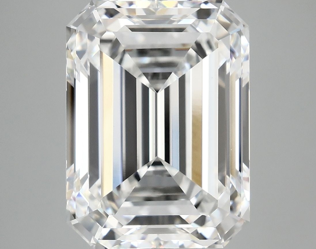 IGI Emerald 7.13ct E VVS2 - Loose Lab Diamond: IGI Emerald 7.13ct E VVS2 - Loose Lab Diamond Item Specifics: Source: This Is A Real Diamond Grown In A Lab Not Mined. Carat: 7.13 Cut: - Color: E Clarity: VVS2 Polish: EX Symmetry: EX Measurements: