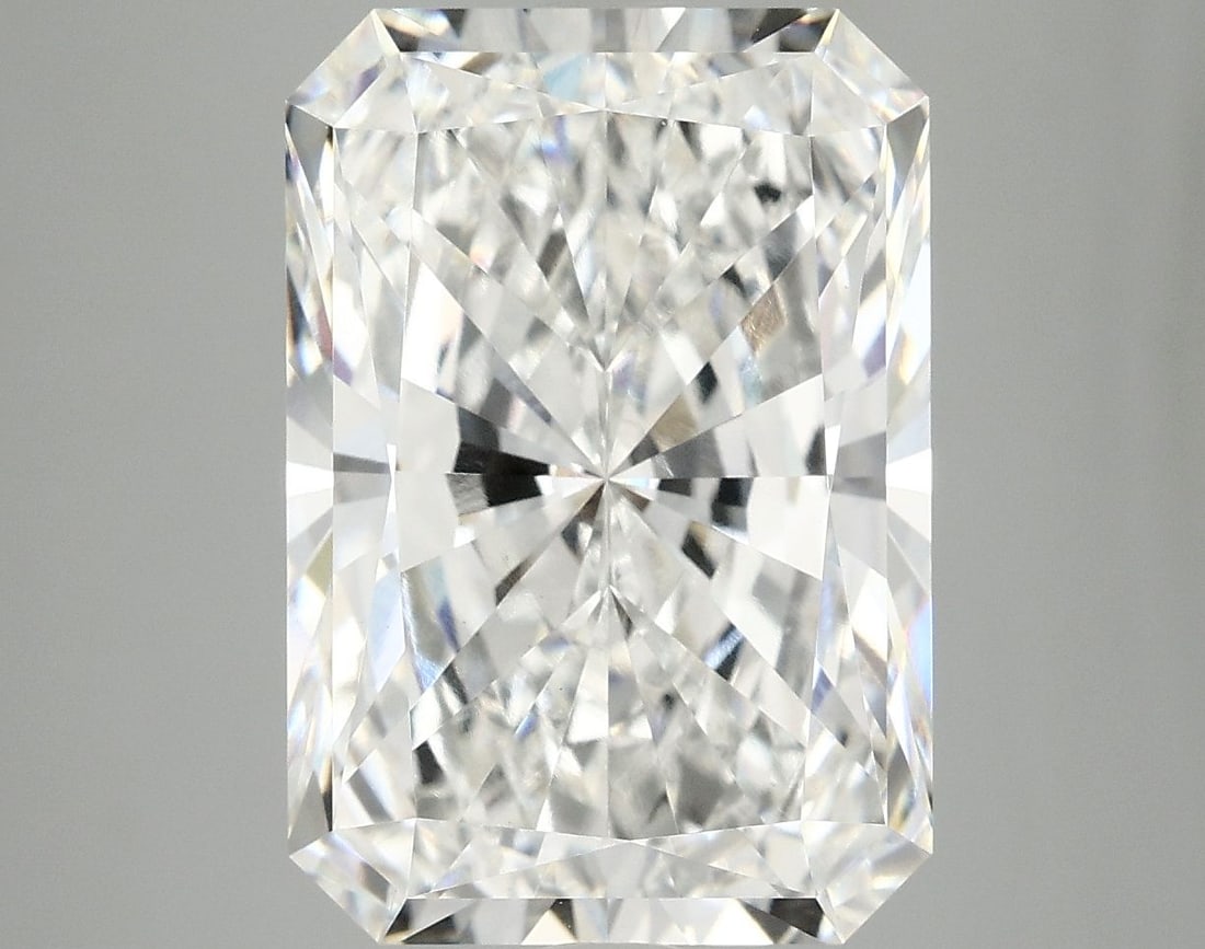 IGI Radiant 7.42ct E VVS2 - Loose Lab Diamond: IGI Radiant 7.42ct E VVS2 - Loose Lab Diamond Item Specifics: Source: This Is A Real Diamond Grown In A Lab Not Mined. Carat: 7.42 Cut: - Color: E Clarity: VVS2 Polish: EX Symmetry: EX Measurements: 1