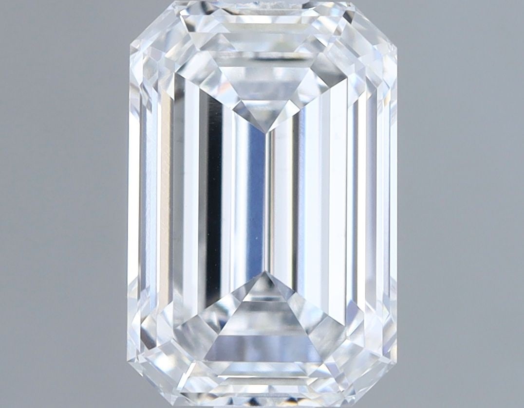 IGI Emerald 1.08ct E VVS2 - Loose Lab Diamond: IGI Emerald 1.08ct E VVS2 - Loose Lab Diamond Item Specifics: Source: This Is A Real Diamond Grown In A Lab Not Mined. Carat: 1.08 Cut: - Color: E Clarity: VVS2 Polish: EX Symmetry: EX Measurements: 7