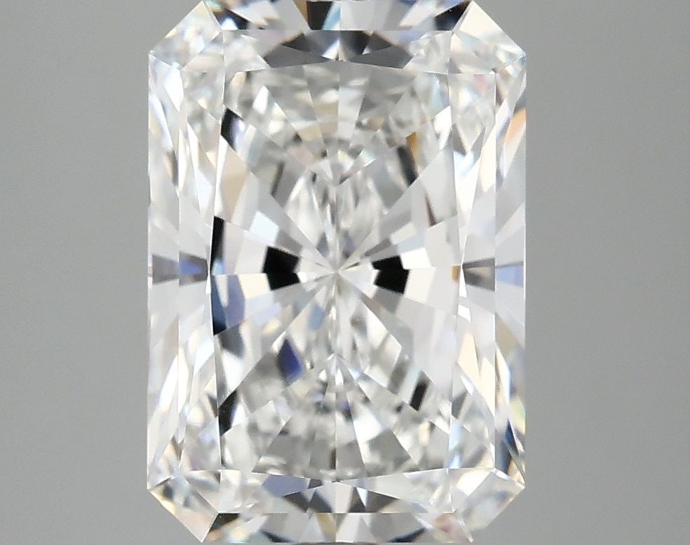 IGI Radiant 4.09ct E VVS2 - Loose Lab Diamond: IGI Radiant 4.09ct E VVS2 - Loose Lab Diamond Item Specifics: Source: This Is A Real Diamond Grown In A Lab Not Mined. Carat: 4.09 Cut: - Color: E Clarity: VVS2 Polish: EX Symmetry: EX Measurements: 1