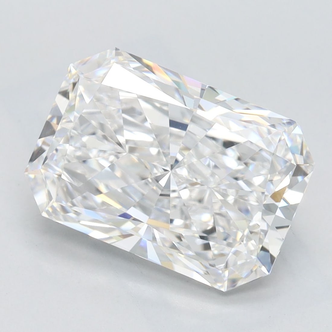GIA Radiant 3.19ct E VVS1 - Loose Lab Diamond: GIA Radiant 3.19ct E VVS1 - Loose Lab Diamond Item Specifics: Source: This Is A Real Diamond Grown In A Lab Not Mined. Carat: 3.19 Cut: - Color: E Clarity: VVS1 Polish: EX Symmetry: EX Measurements: