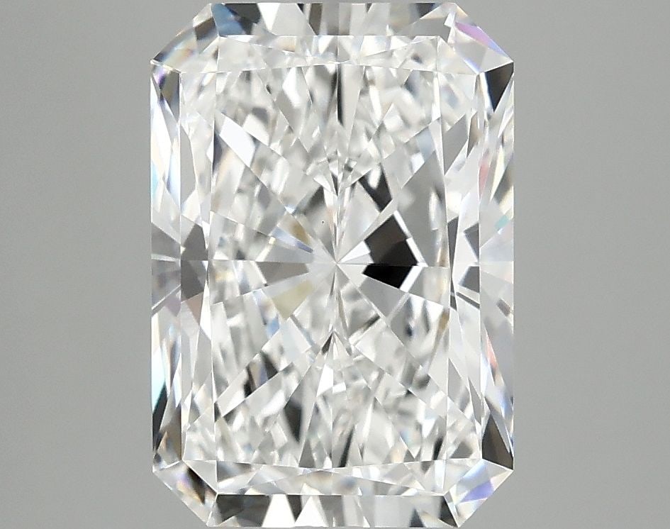 IGI Radiant 3.8ct E VVS2 - Loose Lab Diamond: IGI Radiant 3.8ct E VVS2 - Loose Lab Diamond Item Specifics: Source: This Is A Real Diamond Grown In A Lab Not Mined. Carat: 3.8 Cut: - Color: E Clarity: VVS2 Polish: EX Symmetry: EX Measurements: 11.