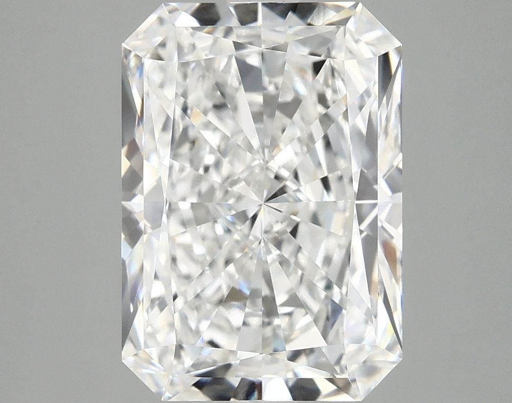 IGI Radiant 4.03ct E VVS2 - Loose Lab Diamond: IGI Radiant 4.03ct E VVS2 - Loose Lab Diamond Item Specifics: Source: This Is A Real Diamond Grown In A Lab Not Mined. Carat: 4.03 Cut: - Color: E Clarity: VVS2 Polish: EX Symmetry: EX Measurements: 1