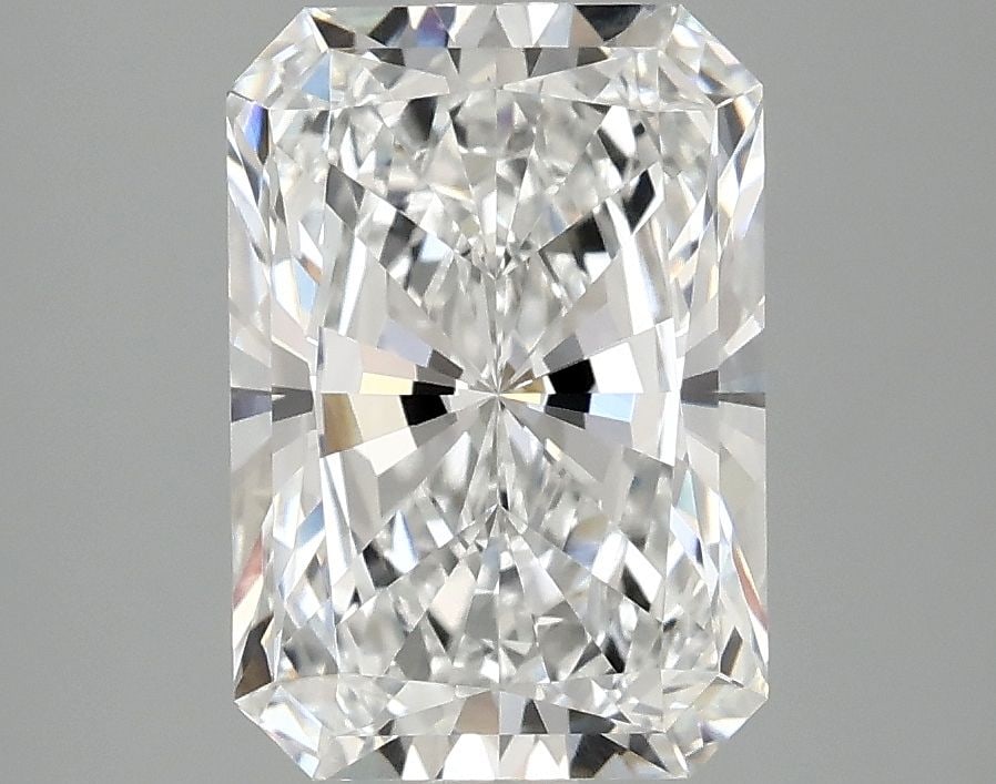 IGI Radiant 3.07ct E VVS2 - Loose Lab Diamond: IGI Radiant 3.07ct E VVS2 - Loose Lab Diamond Item Specifics: Source: This Is A Real Diamond Grown In A Lab Not Mined. Carat: 3.07 Cut: - Color: E Clarity: VVS2 Polish: EX Symmetry: EX Measurements: 1