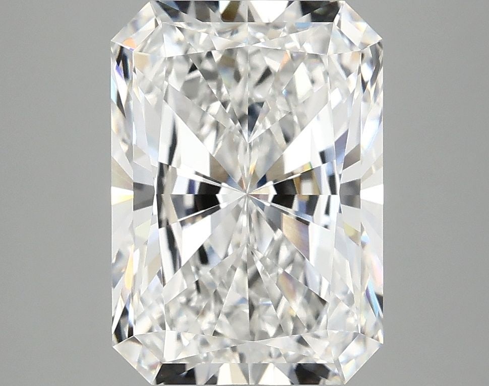 IGI Radiant 3.96ct E VVS2 - Loose Lab Diamond: IGI Radiant 3.96ct E VVS2 - Loose Lab Diamond Item Specifics: Source: This Is A Real Diamond Grown In A Lab Not Mined. Carat: 3.96 Cut: - Color: E Clarity: VVS2 Polish: EX Symmetry: EX Measurements: 1