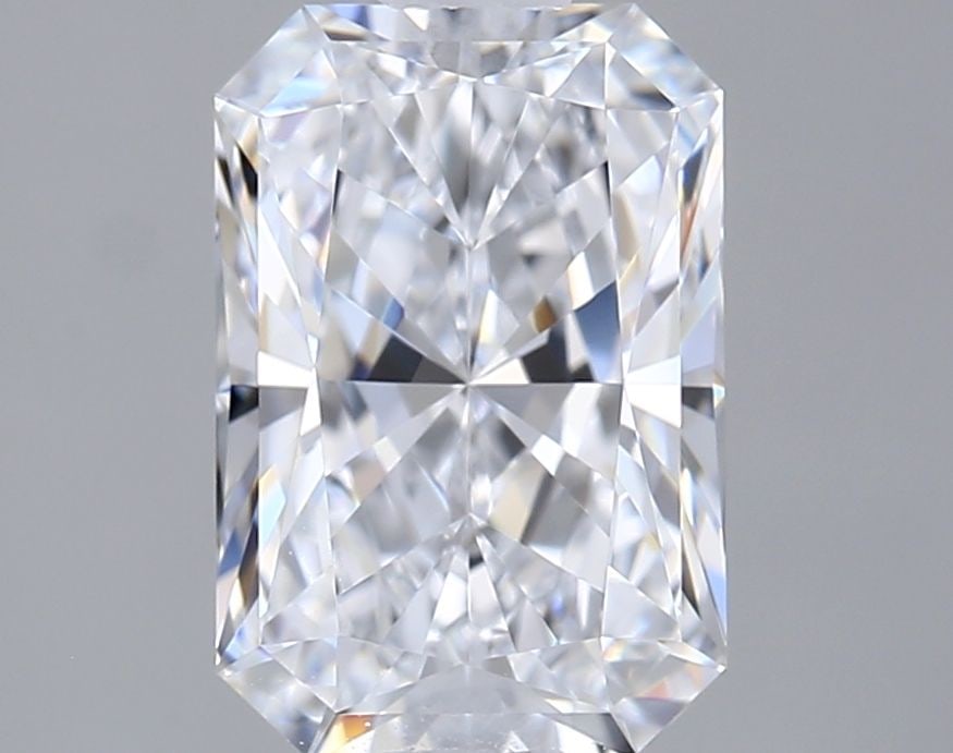 IGI Radiant 1.56ct E VVS1 - Loose Lab Diamond: IGI Radiant 1.56ct E VVS1 - Loose Lab Diamond Item Specifics: Source: This Is A Real Diamond Grown In A Lab Not Mined. Carat: 1.56 Cut: - Color: E Clarity: VVS1 Polish: EX Symmetry: EX Measurements: 8