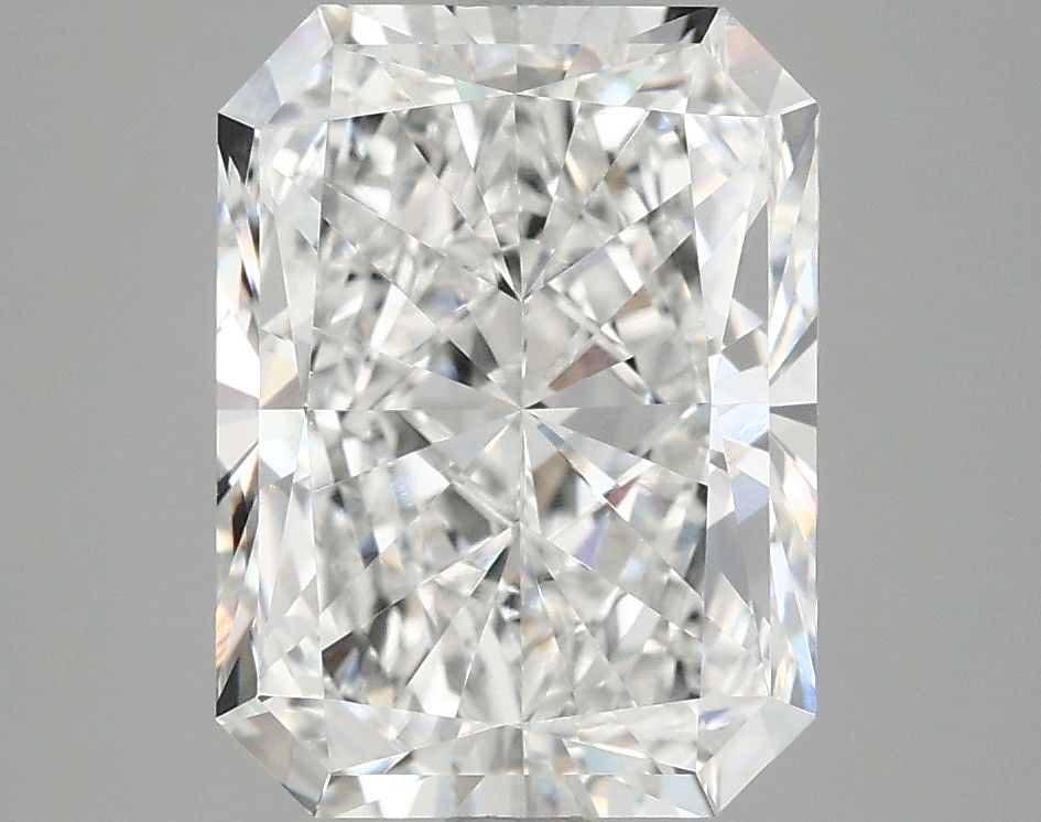 IGI Radiant 3.98ct E VVS2 - Loose Lab Diamond: IGI Radiant 3.98ct E VVS2 - Loose Lab Diamond Item Specifics: Source: This Is A Real Diamond Grown In A Lab Not Mined. Carat: 3.98 Cut: - Color: E Clarity: VVS2 Polish: EX Symmetry: EX Measurements: 1