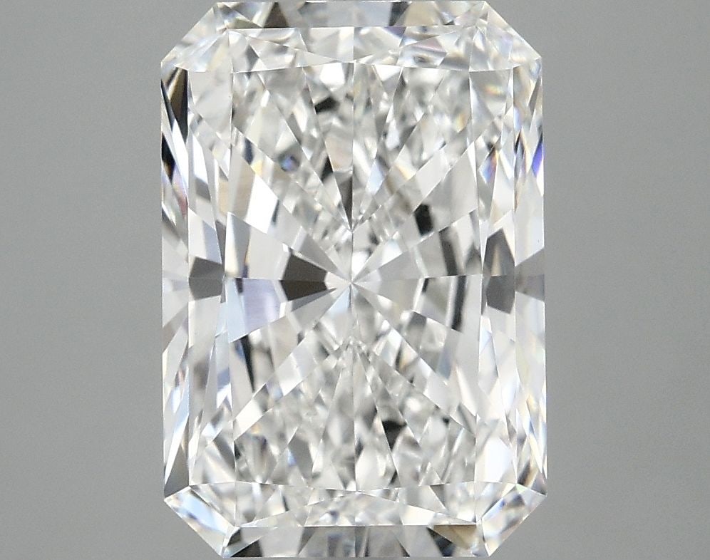 IGI Radiant 4.01ct E VVS2 - Loose Lab Diamond: IGI Radiant 4.01ct E VVS2 - Loose Lab Diamond Item Specifics: Source: This Is A Real Diamond Grown In A Lab Not Mined. Carat: 4.01 Cut: - Color: E Clarity: VVS2 Polish: EX Symmetry: EX Measurements: 1