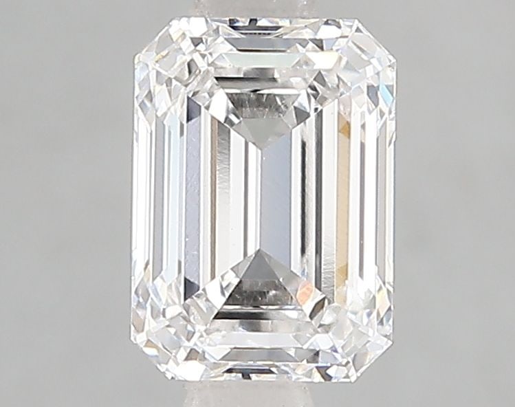 IGI Emerald 1.57ct E VVS2 - Loose Lab Diamond: IGI Emerald 1.57ct E VVS2 - Loose Lab Diamond Item Specifics: Source: This Is A Real Diamond Grown In A Lab Not Mined. Carat: 1.57 Cut: - Color: E Clarity: VVS2 Polish: EX Symmetry: EX Measurements: 7