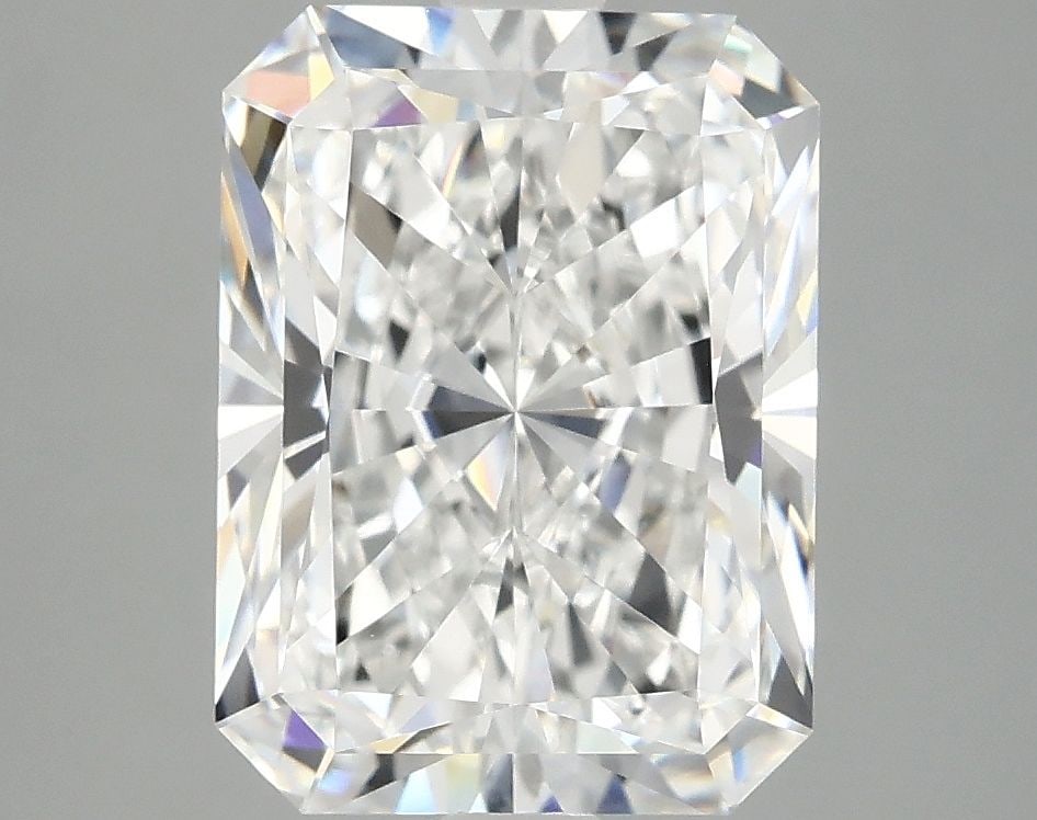 IGI Radiant 3.98ct E VVS2 - Loose Lab Diamond: IGI Radiant 3.98ct E VVS2 - Loose Lab Diamond Item Specifics: Source: This Is A Real Diamond Grown In A Lab Not Mined. Carat: 3.98 Cut: - Color: E Clarity: VVS2 Polish: EX Symmetry: EX Measurements: 1