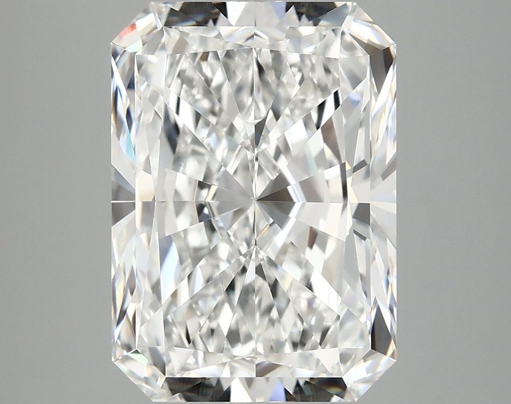 IGI Radiant 4.98ct E VVS2 - Loose Lab Diamond: IGI Radiant 4.98ct E VVS2 - Loose Lab Diamond Item Specifics: Source: This Is A Real Diamond Grown In A Lab Not Mined. Carat: 4.98 Cut: - Color: E Clarity: VVS2 Polish: EX Symmetry: EX Measurements: 1