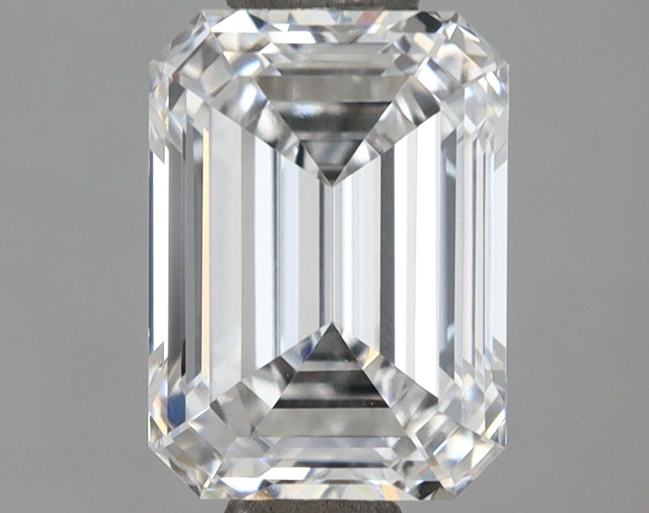 IGI Emerald 1.53ct D VVS1 - Loose Lab Diamond: IGI Emerald 1.53ct D VVS1 - Loose Lab Diamond Item Specifics: Source: This Is A Real Diamond Grown In A Lab Not Mined. Carat: 1.53 Cut: - Color: D Clarity: VVS1 Polish: EX Symmetry: EX Measurements: 7