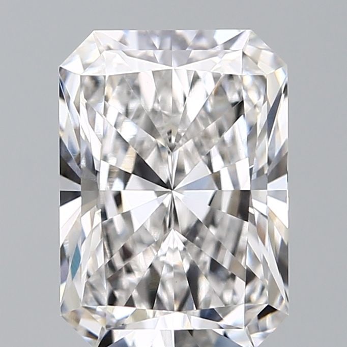 IGI Radiant 2.05ct E VVS2 - Loose Lab Diamond: IGI Radiant 2.05ct E VVS2 - Loose Lab Diamond Item Specifics: Source: This Is A Real Diamond Grown In A Lab Not Mined. Carat: 2.05 Cut: - Color: E Clarity: VVS2 Polish: EX Symmetry: EX Measurements: 8