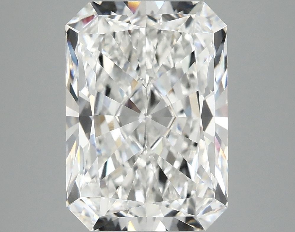IGI Radiant 4.12ct E VVS2 - Loose Lab Diamond: IGI Radiant 4.12ct E VVS2 - Loose Lab Diamond Item Specifics: Source: This Is A Real Diamond Grown In A Lab Not Mined. Carat: 4.12 Cut: - Color: E Clarity: VVS2 Polish: EX Symmetry: EX Measurements: 1