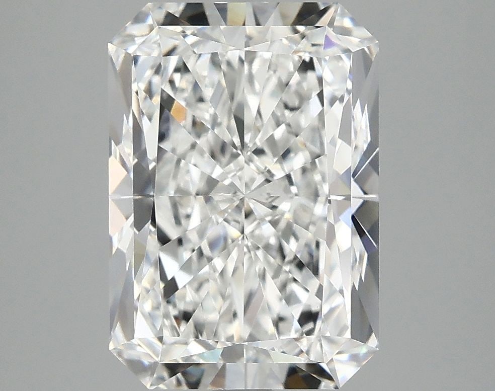 IGI Radiant 4.03ct E VVS2 - Loose Lab Diamond: IGI Radiant 4.03ct E VVS2 - Loose Lab Diamond Item Specifics: Source: This Is A Real Diamond Grown In A Lab Not Mined. Carat: 4.03 Cut: - Color: E Clarity: VVS2 Polish: EX Symmetry: EX Measurements: 1