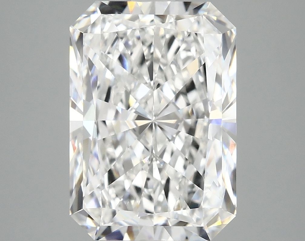 IGI Radiant 4.15ct E VVS2 - Loose Lab Diamond: IGI Radiant 4.15ct E VVS2 - Loose Lab Diamond Item Specifics: Source: This Is A Real Diamond Grown In A Lab Not Mined. Carat: 4.15 Cut: - Color: E Clarity: VVS2 Polish: EX Symmetry: EX Measurements: 1