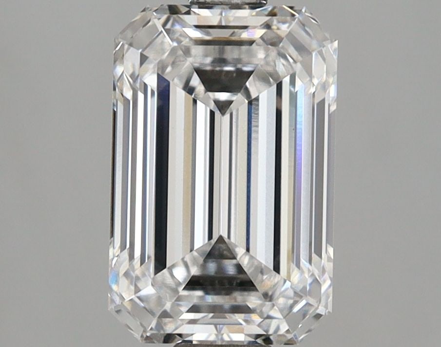 IGI Emerald 2.56ct D VVS2 - Loose Lab Diamond: IGI Emerald 2.56ct D VVS2 - Loose Lab Diamond Item Specifics: Source: This Is A Real Diamond Grown In A Lab Not Mined. Carat: 2.56 Cut: - Color: D Clarity: VVS2 Polish: EX Symmetry: EX Measurements: 9
