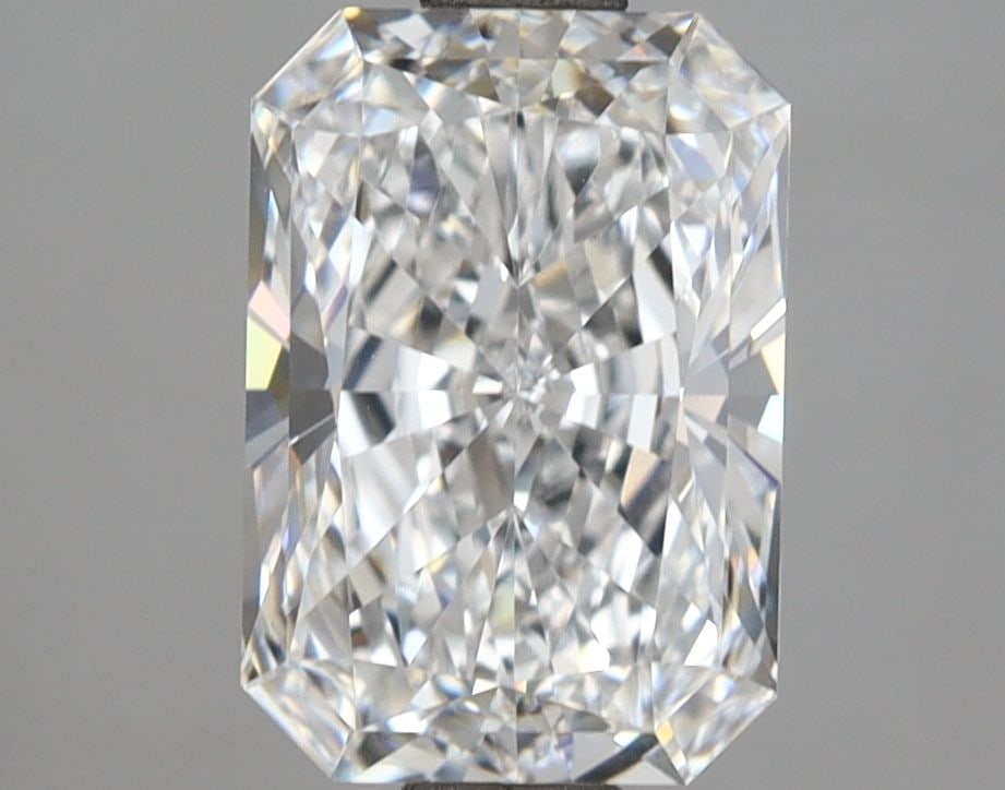 IGI Radiant 2.52ct D VVS1 - Loose Lab Diamond: IGI Radiant 2.52ct D VVS1 - Loose Lab Diamond Item Specifics: Source: This Is A Real Diamond Grown In A Lab Not Mined. Carat: 2.52 Cut: - Color: D Clarity: VVS1 Polish: EX Symmetry: EX Measurements: 9